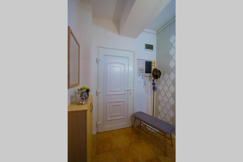 Teubel Apartman 2 Székesfehérvár المظهر الخارجي الصورة